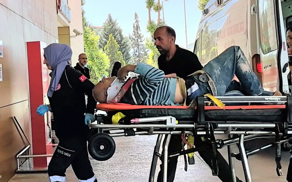 Bursa'nın İnegöl ilçesinde site inşaatının 2. katından düşen işçi ağır