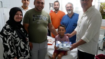 Alanya Belediyesi, sosyal sorumluluk projeleri kapsamında yürüttüğü ücretsiz sünnet hizmetinin