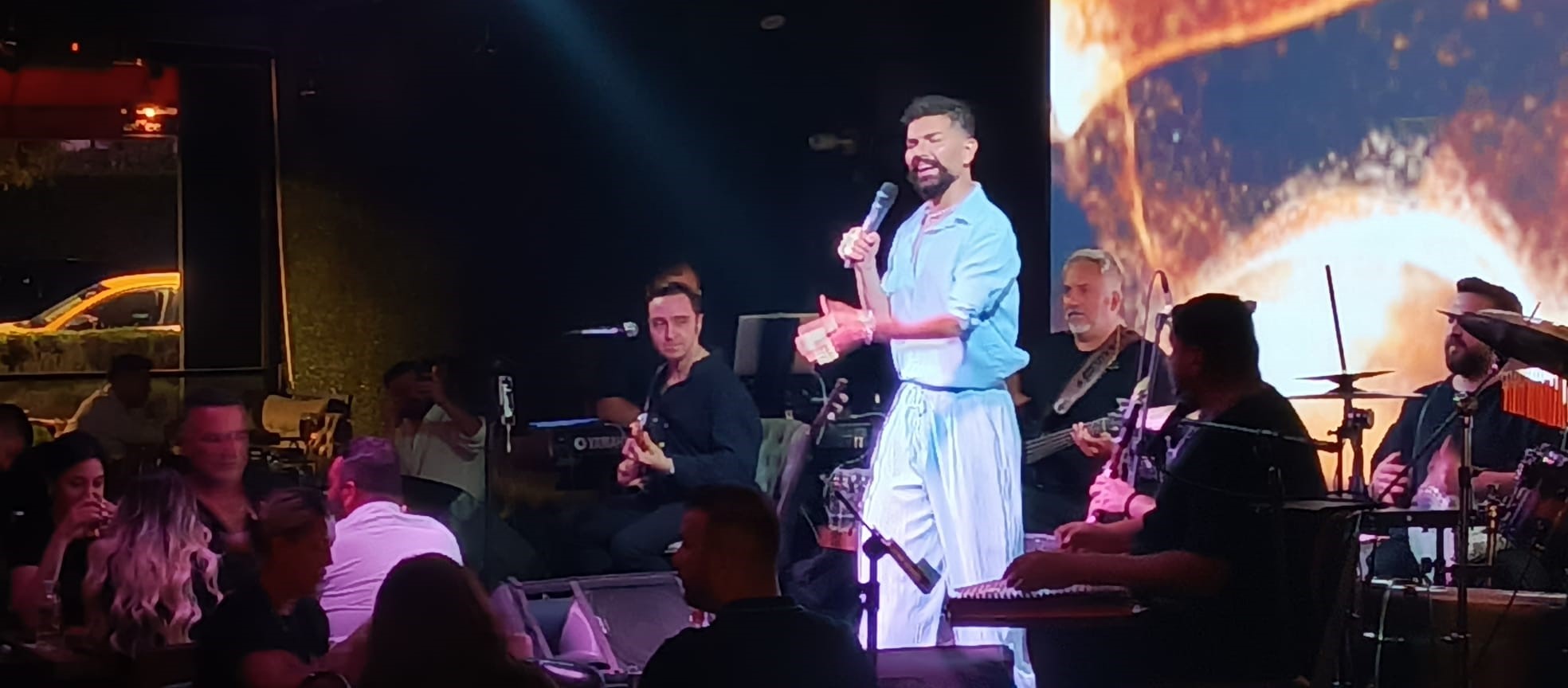 Ünlü sanatçı Mehmet Çevik, bir dönem anoreksiya nevroza hastalığına yakalandığını