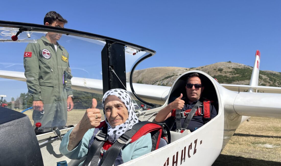 Bilecik'te bir huzurevinde yaşayan 83 yaşındaki Mürüvvet Dibsoy, "gençliğinizde ne