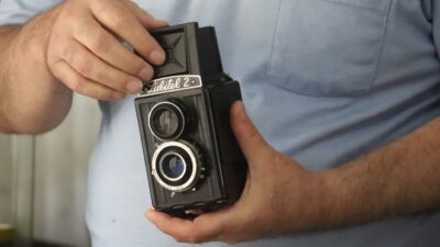 Sivas'ta meslekte 55 yılını geride bırakan duayen gazeteci Sirer Doğan,