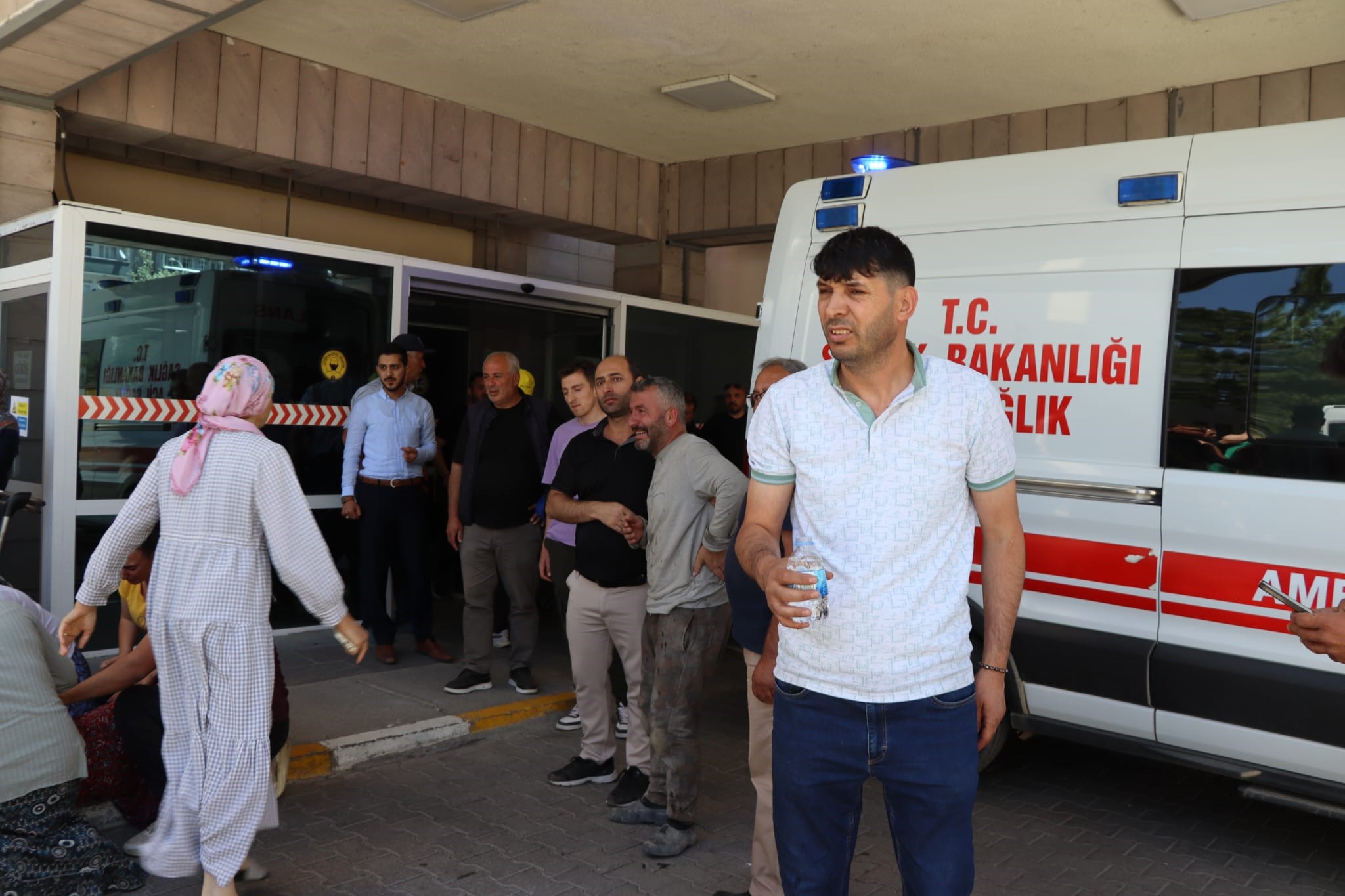 Erzurum'un Oltu ilçesinde, Oltu taşı çıkarılan bir maden sahasında göçük