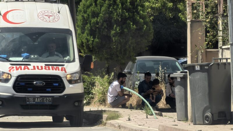 Bursa'nın İnegöl ilçesinde, bir aylık bir bebek ailesi tarafından beşiğinde