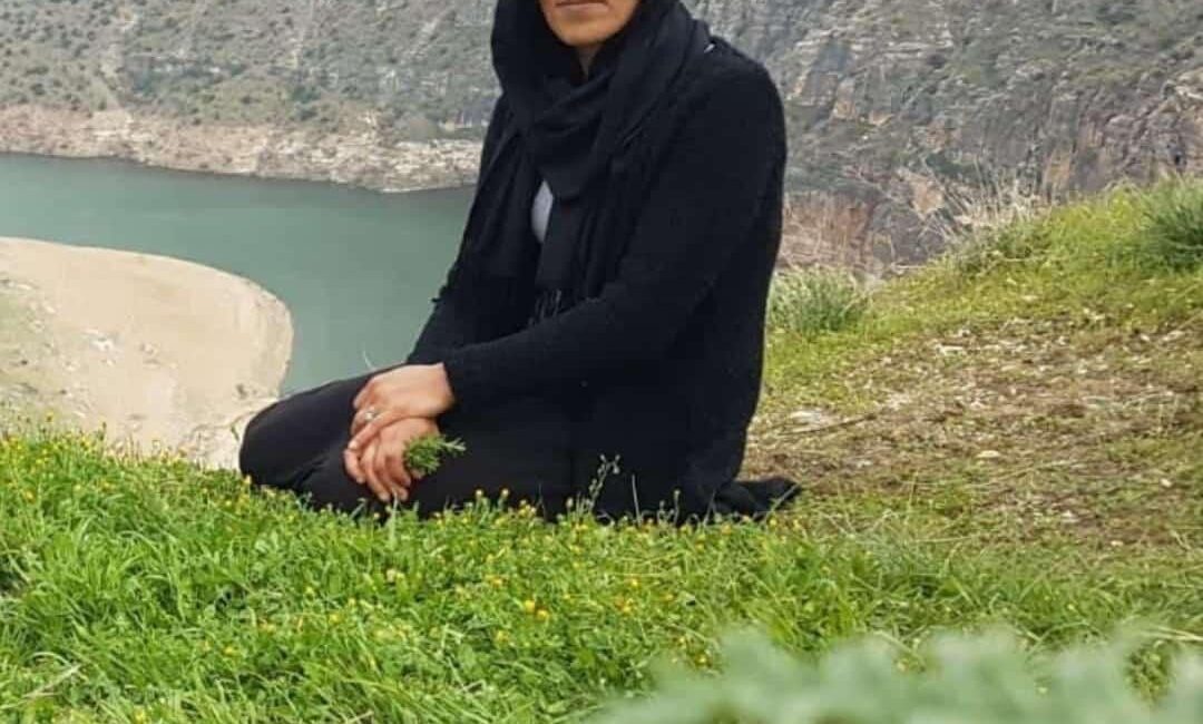 Adana'nın Ceyhan ilçesinde yengesini bıçaklayarak öldürdüğü iddia edilen kayınbirader tutuklanarak cezaevine