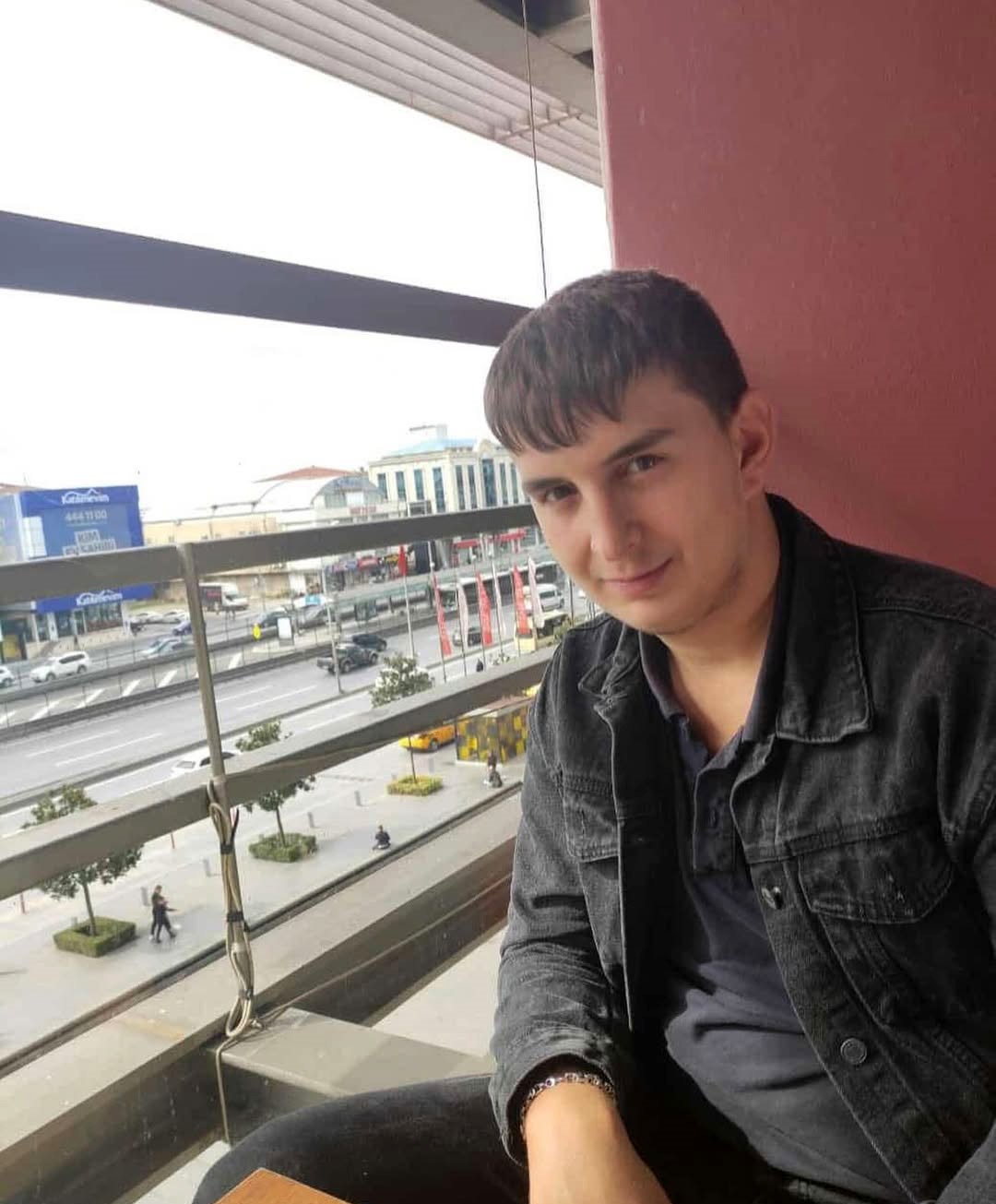 Hatay'da ablasının düğünü için geldiği memleketinde kalp krizi geçiren 22