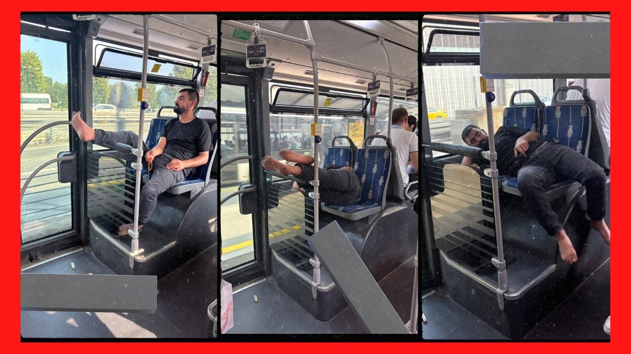 İstanbul’da metrobüste uyuyarak ve ayaklarını koltuklara uzatarak yolculuk yapan bir