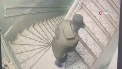 Kağıthane’de bir işyerine motosikletle gelen 2 şüpheli el bombası attı.