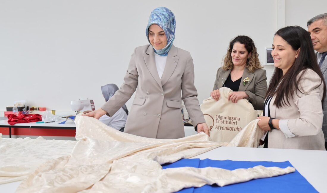 Afyonkarahisar Valisi Doç. Dr. Kübra Güran Yiğitbaşı, Hayat Boyu Öğrenme
