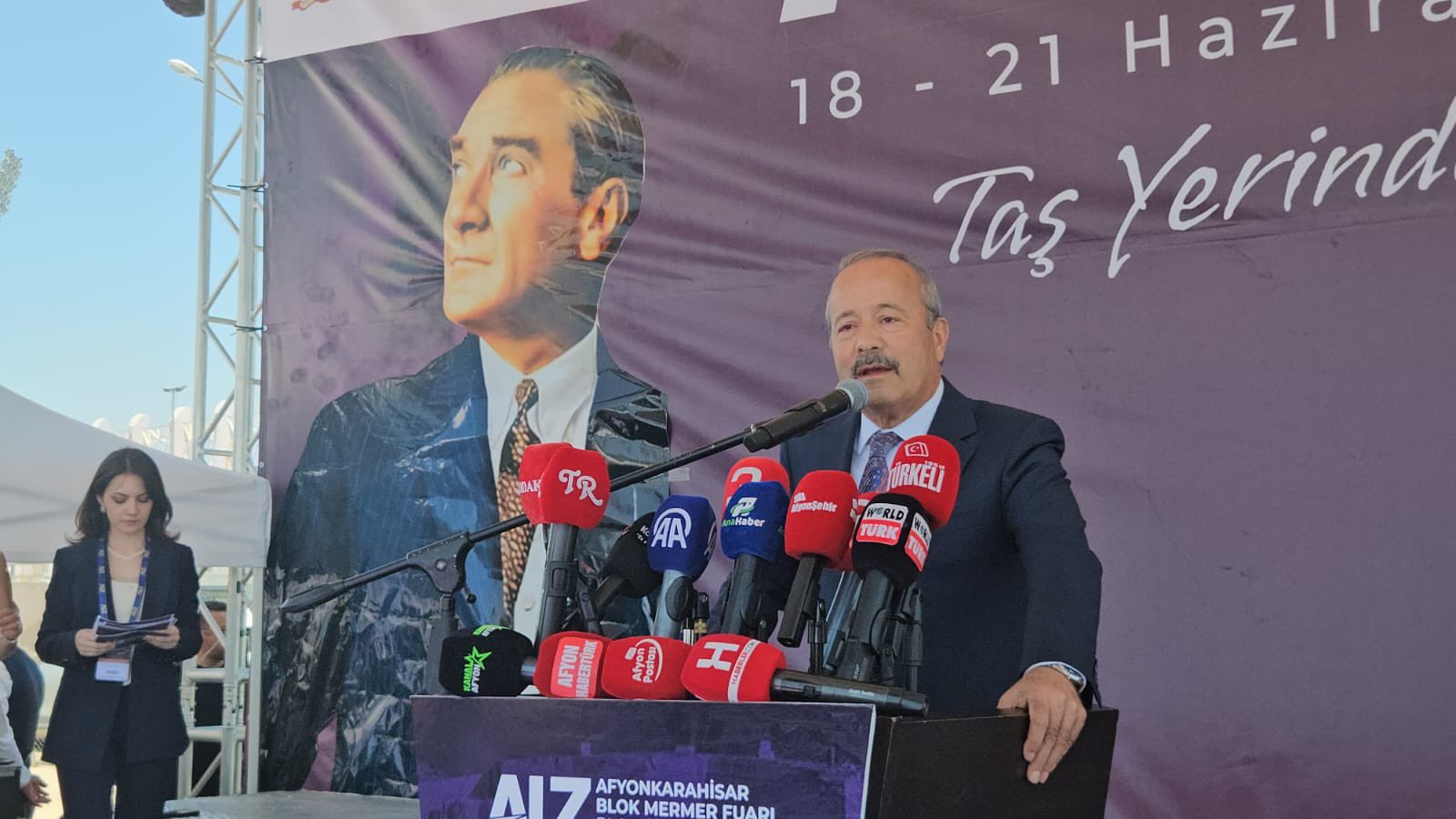 Afyonkarahisar’da bu yıl ilk kez düzenlenen Afyon Blok Mermer Fuarı
