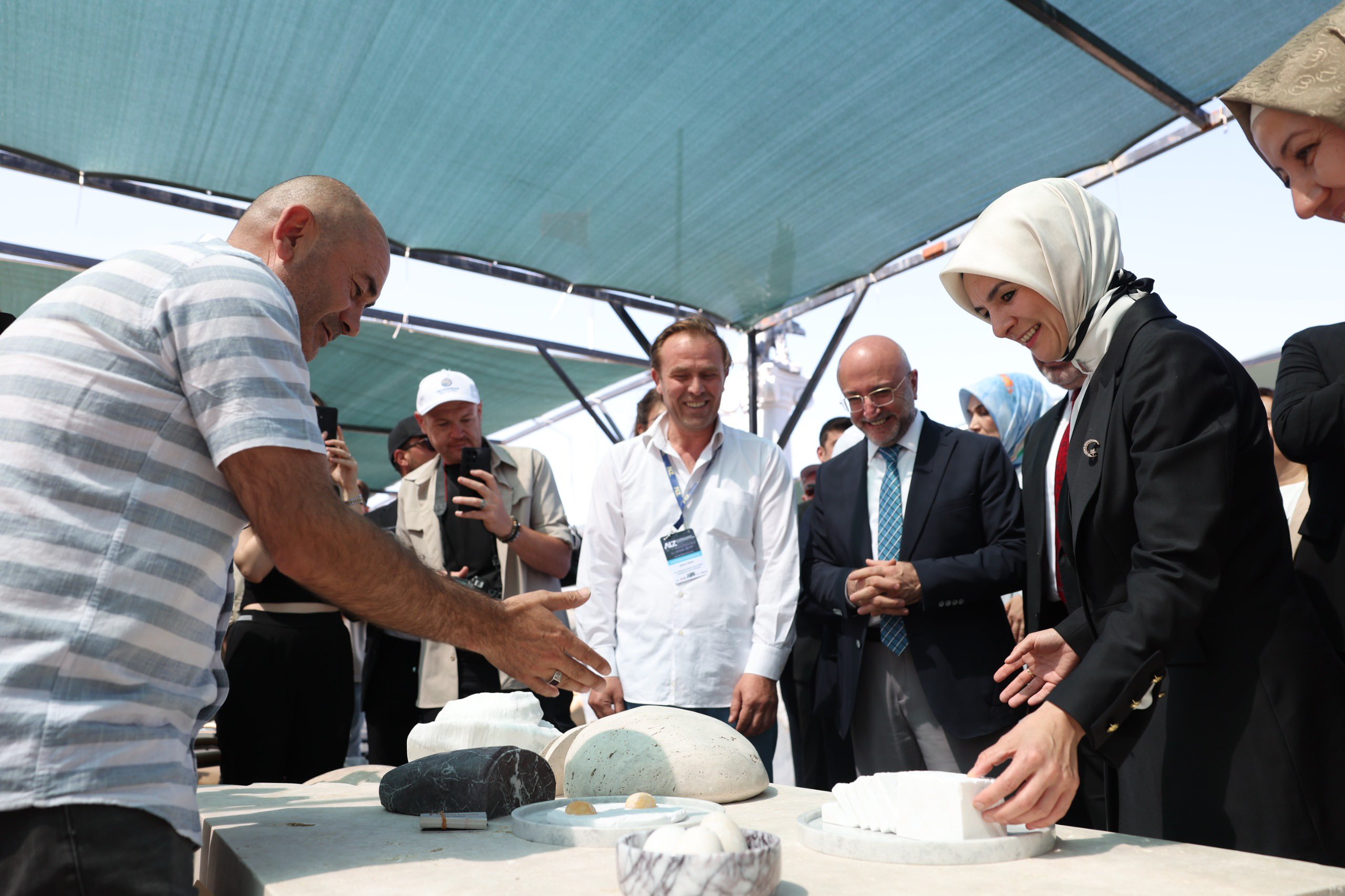   Aile ve Sosyal Hizmetler Bakanı Mahinur Özdemir Göktaş, Afyonkarahisar’da