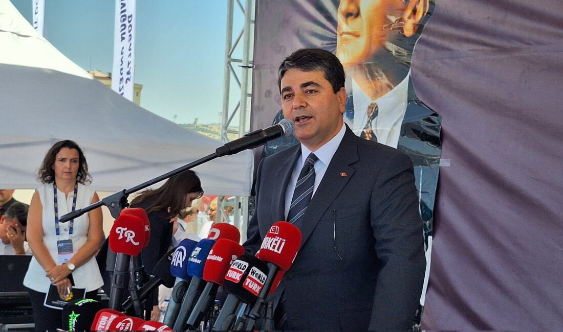 Afyonkarahisar’da bu yıl ilk kez düzenlenen Afyon Blok Mermer Fuarı