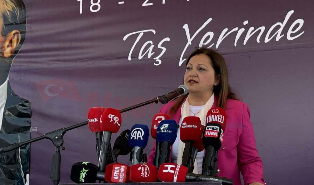 Afyonkarahisar’da gerçekleştirilen Blok Mermer Fuarı, törenle açıldı.