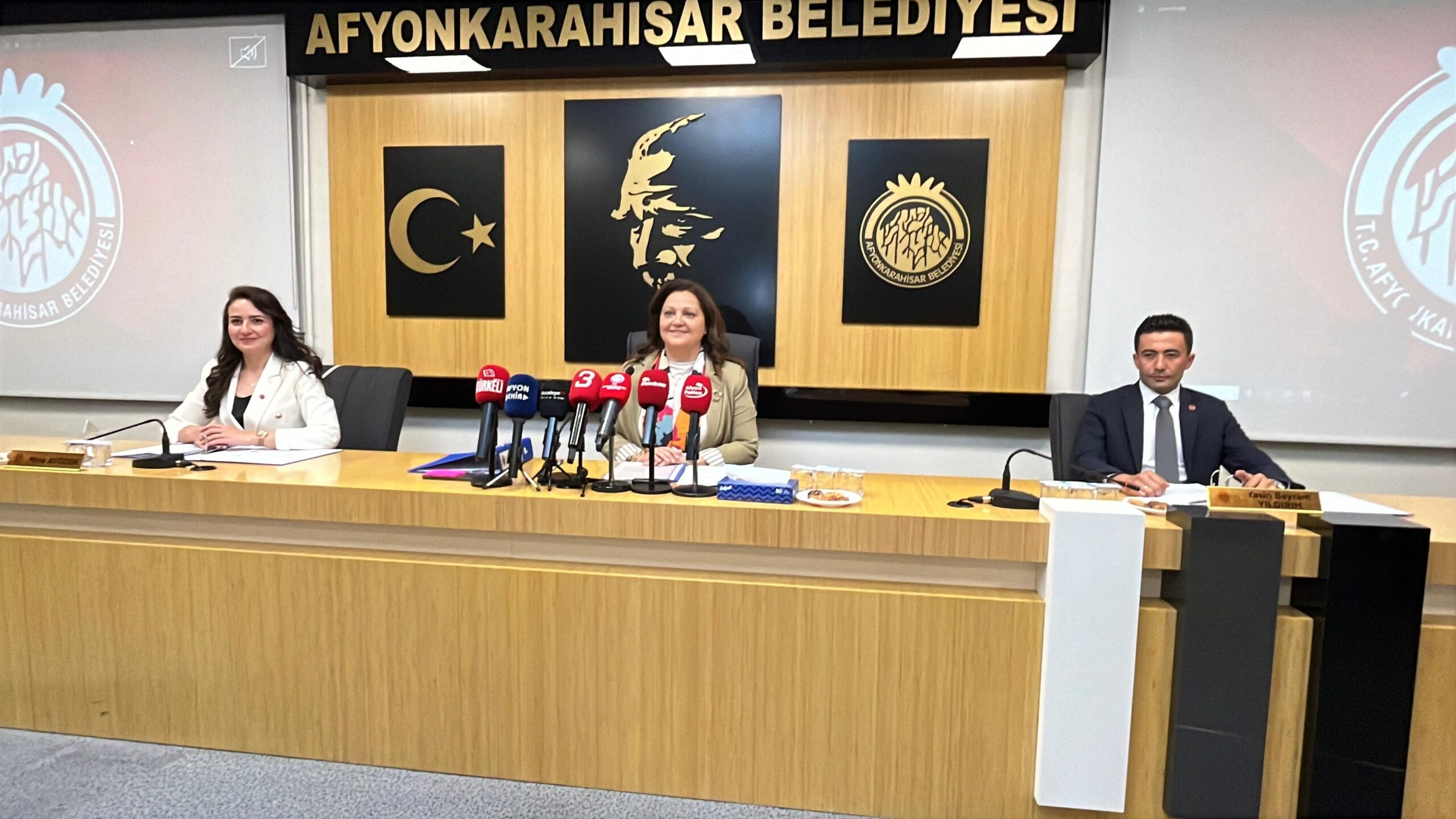 Afyonkarahisar Belediyesi’nin Haziran ayı olağan meclis toplantısı, Belediye Başkanı Burcu