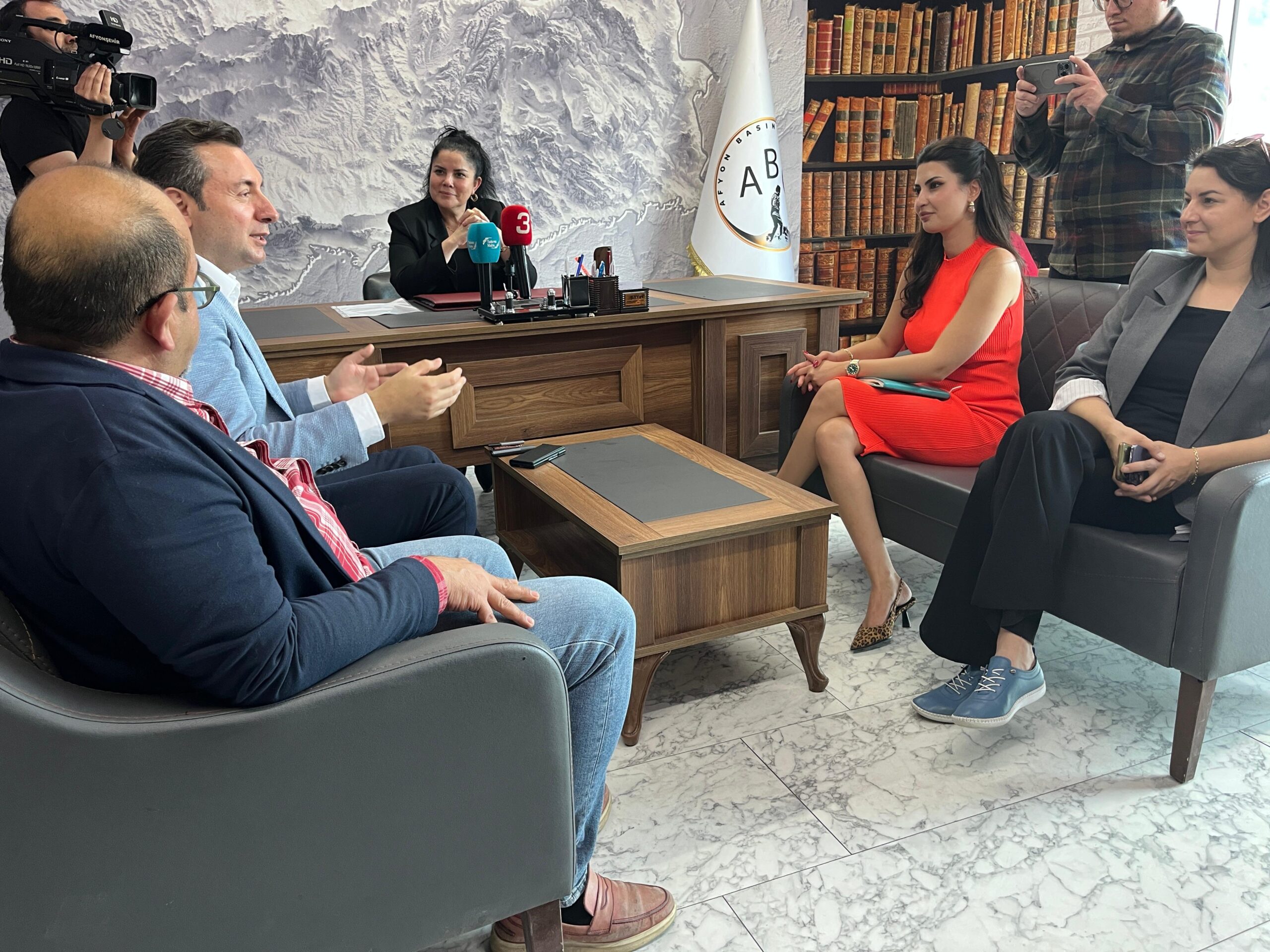 ALZ Grup Yönetim Kurulu Başkanı Cihan Alagöz ve beraberindeki heyet,