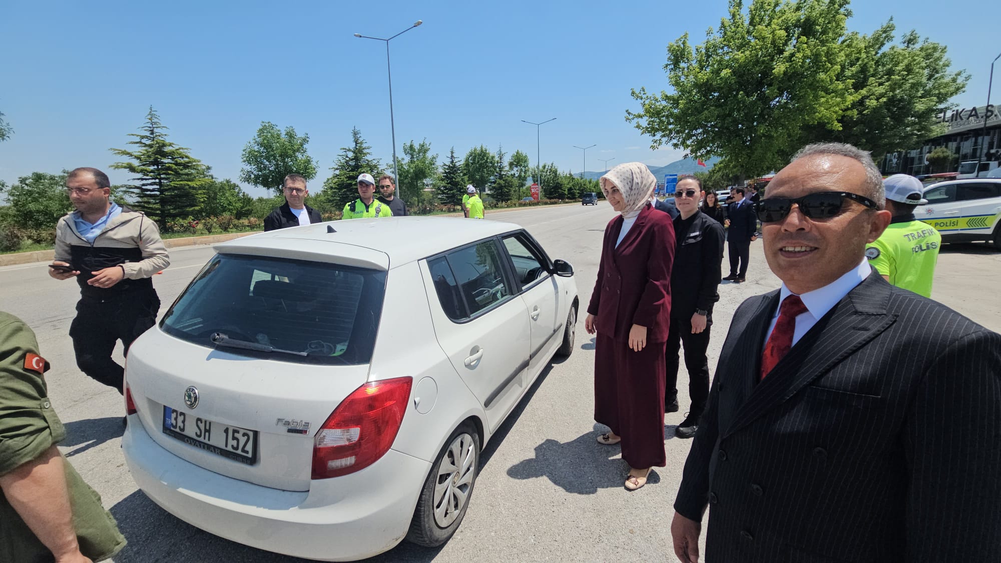 Afyonkarahisar Valisi Kübra Güran Yiğitbaşı, Kurban Bayramı dolayısıyla Afyonkarahisar Emniyet