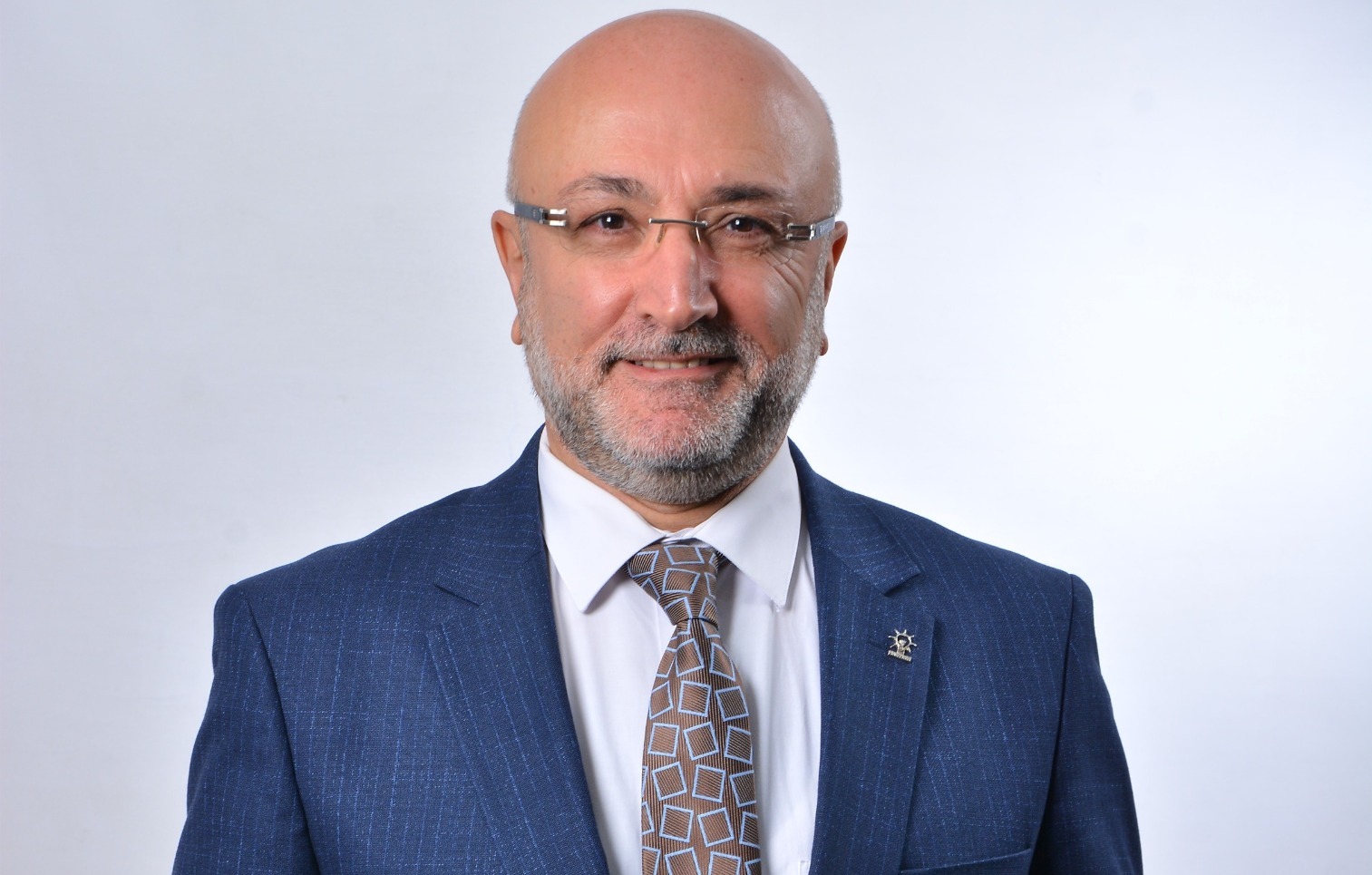 
AK Parti Afyonkarahisar İl Başkanı Av. Turgay Şahin, 15 Haziran