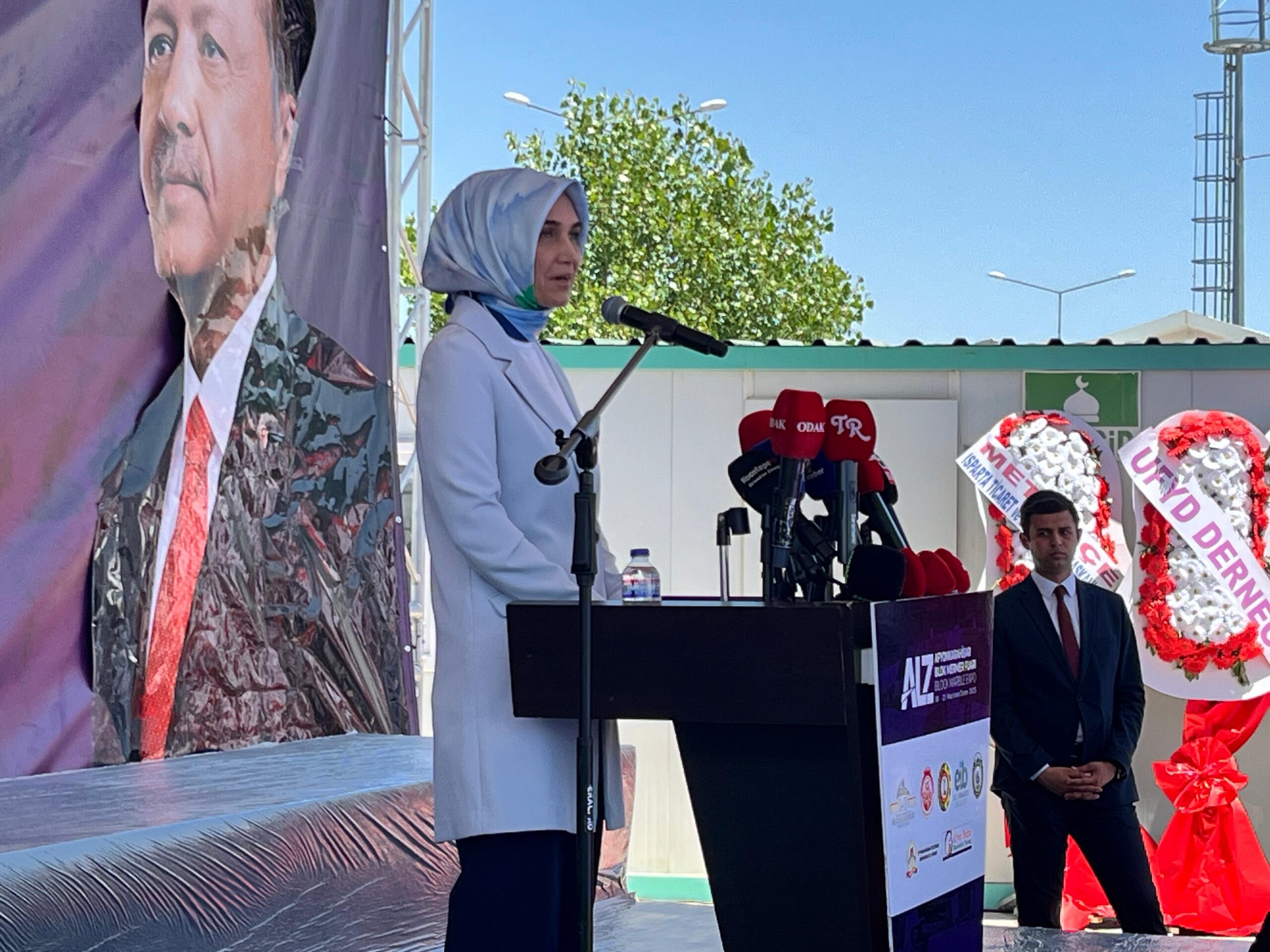 Afyonkarahisar’da düzenlenen Blok Mermer Fuarı, törenle açıldı. Açılışta konuşan Afyonkarahisar