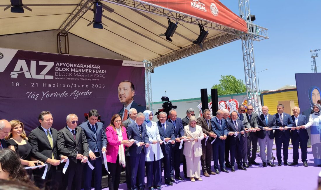Afyonkarahisar’da düzenlenen Blok Mermer Fuarı, görkemli bir açılış töreniyle kapılarını