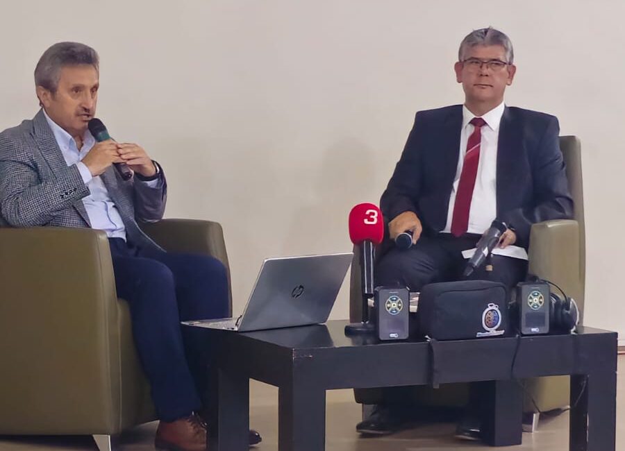 M. Rıza Çerçel Kültür Merkezi’nde düzenlenen Bilim Kafe Buluşmaları’nın bu