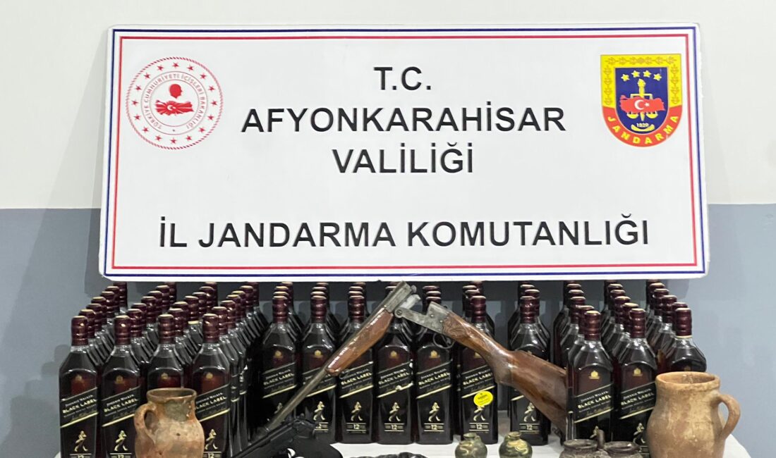 Afyonkarahisar İl Jandarma Komutanlığı ekipleri, Sinanpaşa ilçesine bağlı Garipçe köyünde