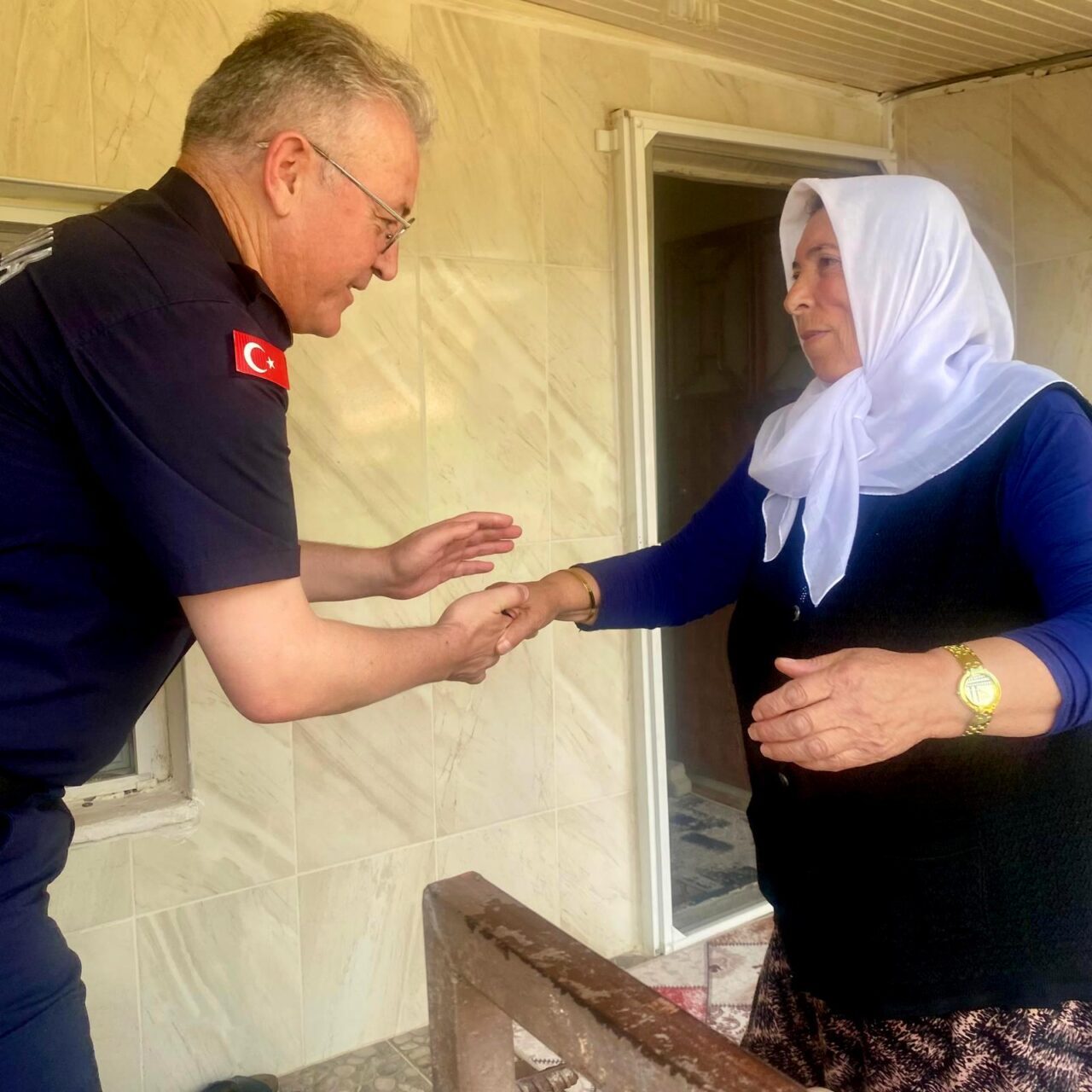 AFYONKARAHİSAR (AA) – Afyonkarahisar İl Jandarma Komutanı Jandarma Albay Tolga