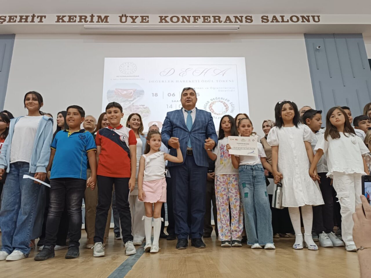 AFYONKARAHİSAR (AA) – Afyonkarahisar'da İl Milli Eğitim Müdürlüğü tarafından "Değerler