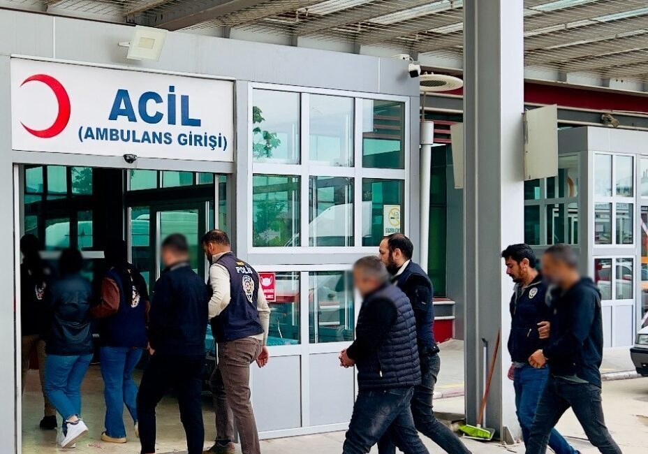 AFYONKARAHİSAR (AA) – Afyonkarahisar merkezli 9 ilde düzenlenen dolandırıcılık operasyonunda