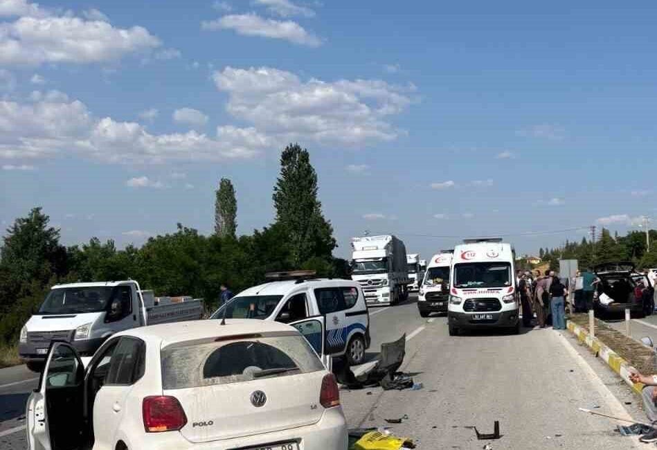 Afyonkarahisar’ın Çay ilçesinde meydana gelen trafik kazasında 1 kişi hayatını
