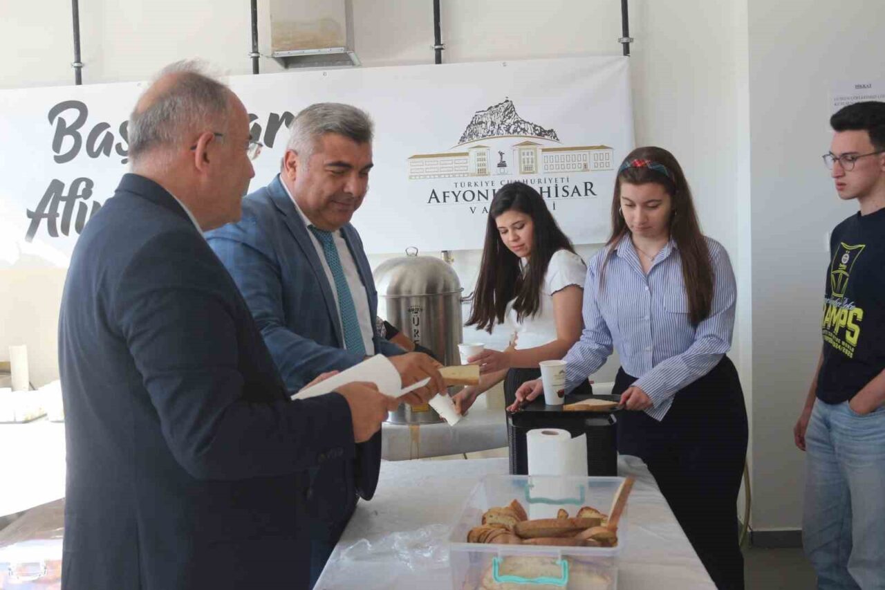 Afyonkarahisar Valiliği himayelerinde, İl Milli Eğitim Müdürü Miraç Sünnetci’nin katılımıyla