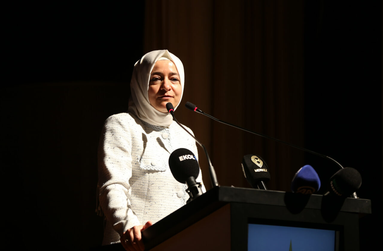 AK Parti Genel Başkan Yardımcısı Fatma Betül Sayan Kaya, "Teşkilat