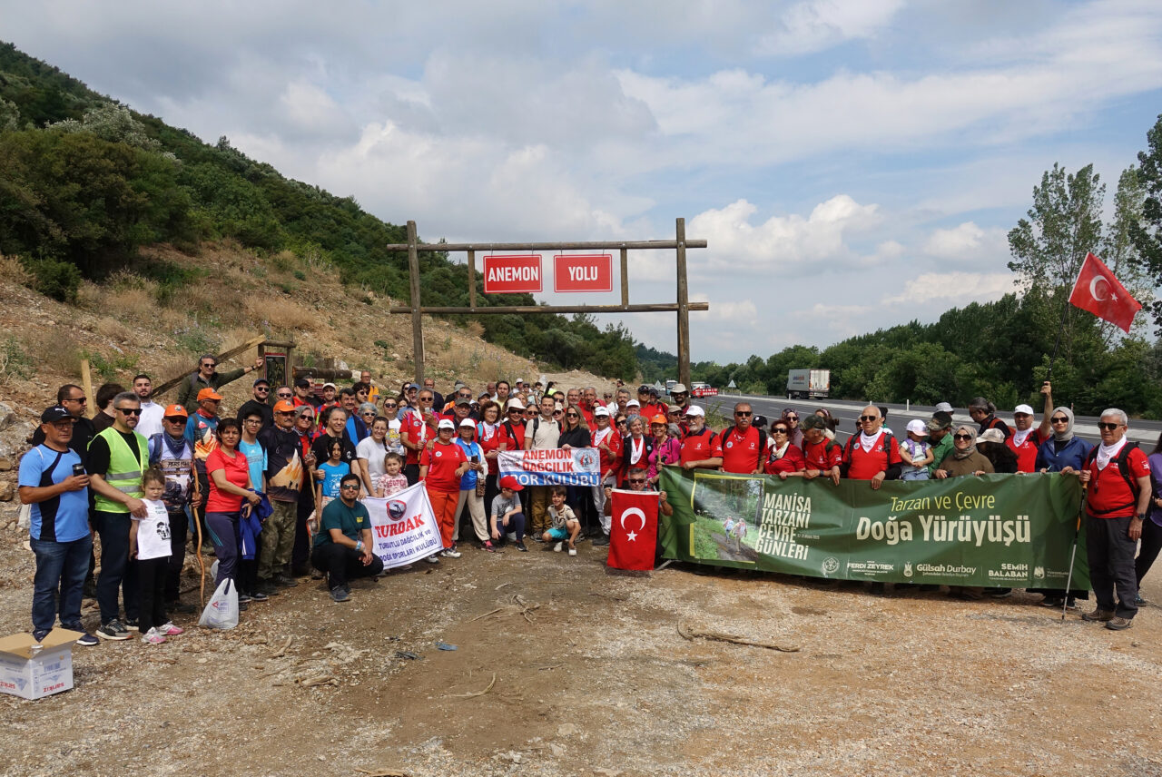 Manisa'da doğa yürüyüşçüleri ve tarih meraklıları için açılan "Anemon Yolu",