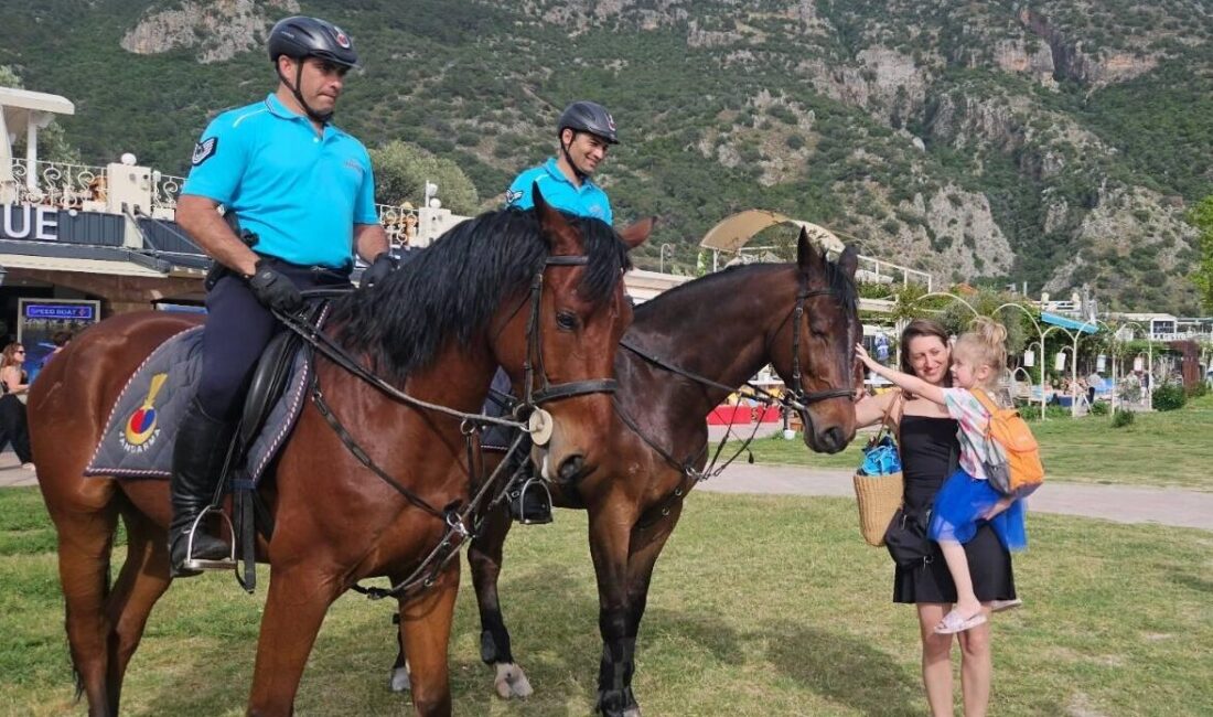Yerli ve yabancı turist yoğunluğunun arttığı Muğla'nın Fethiye ilçesinin turistik