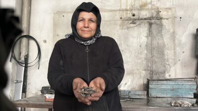 Bayburt’ta yaşayan 59 yaşındaki Hatice Kırlangıç, 40 senedir aynı yastığa