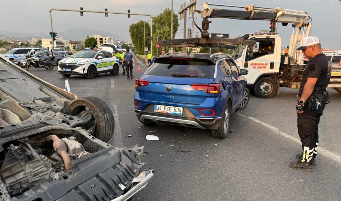 Aydın’ın Nazilli ilçesinde ciple otomobilin çarpışması sonucu 5 kişinin yaralandığı