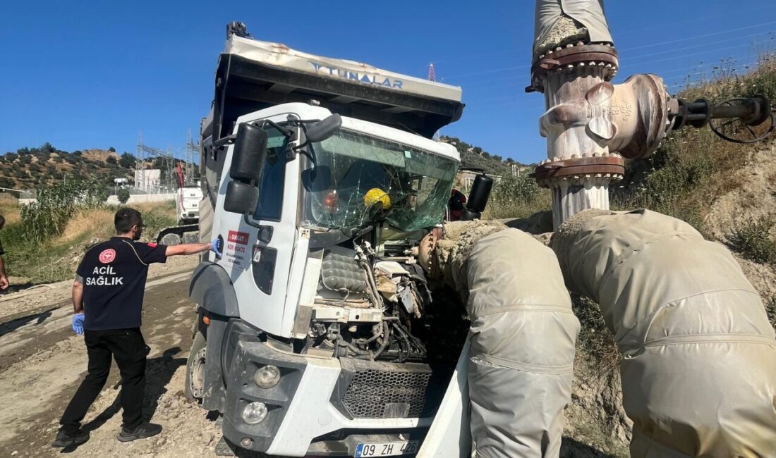 Aydın'ın Germencik ilçesinde jeotermal enerji tesisindeki sıcak su borusuna çarpması