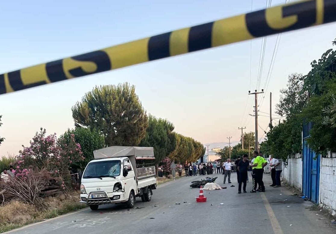  Aydın'ın İncirliova ilçesinde kamyonetle motosikletin çarpışması sonucu 1 kişi öldü,