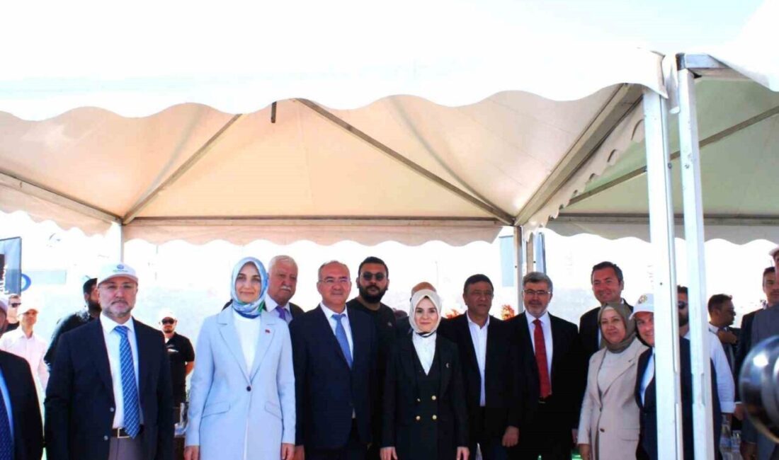 Aile ve Sosyal Hizmetler Bakanı Mahinur Özdemir Göktaş, 217 firmanın