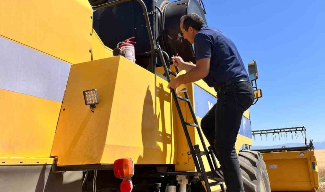 Biçerdöveler de kontroller başladı Afyonkarahisar’ın Evciler ilçesinde hububat da ki verimliliği arttırmak amacıyla biçerdöveler