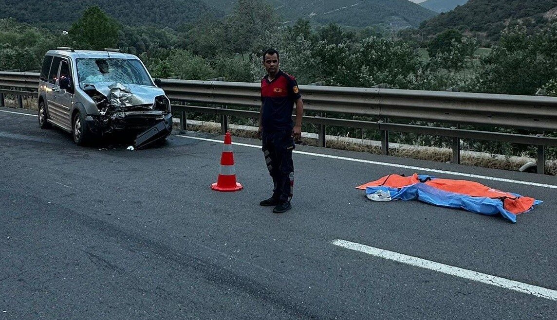 Bilecik’te motosiklet ile otomobilin çarpışması sonucu meydana gelen trafik kazasında