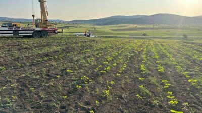 Bilecik’te zorunlu iniş yapmak isterken kaza kırıma uğrayarak ters dönen