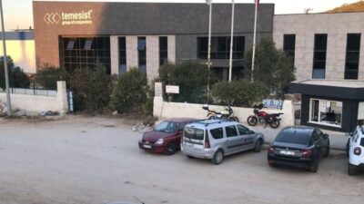 Bilecik’te bir fabrikanın depo bölümünde yüksekten düşün işçi yaralandı. Alınan