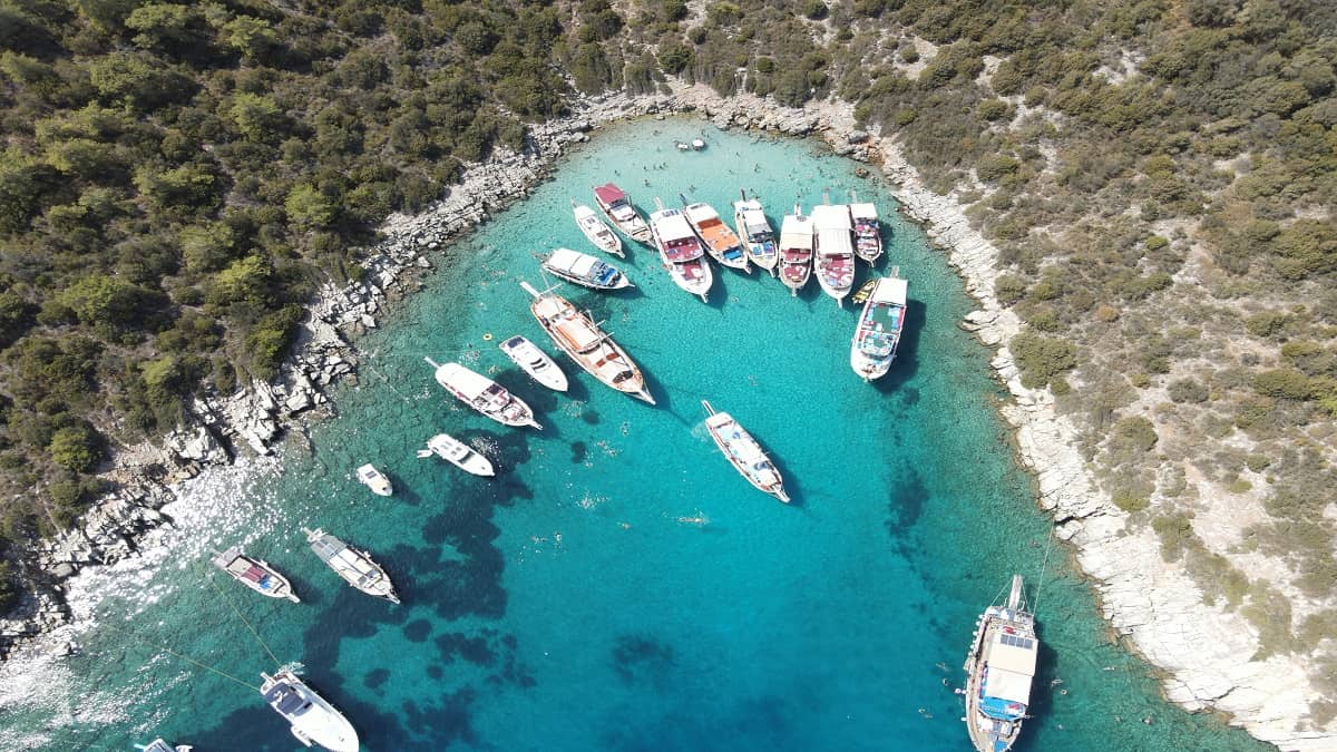 Türkiye’nin ve dünyanın gözde turizm kenti Muğla’nın Bodrum ilçesi, mavinin