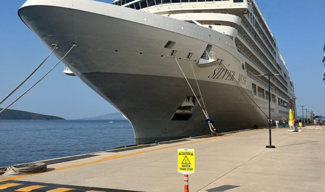 Muğla'nın Bodrum ilçesine "Brilliance of the Seas" ve "Silver Muse"