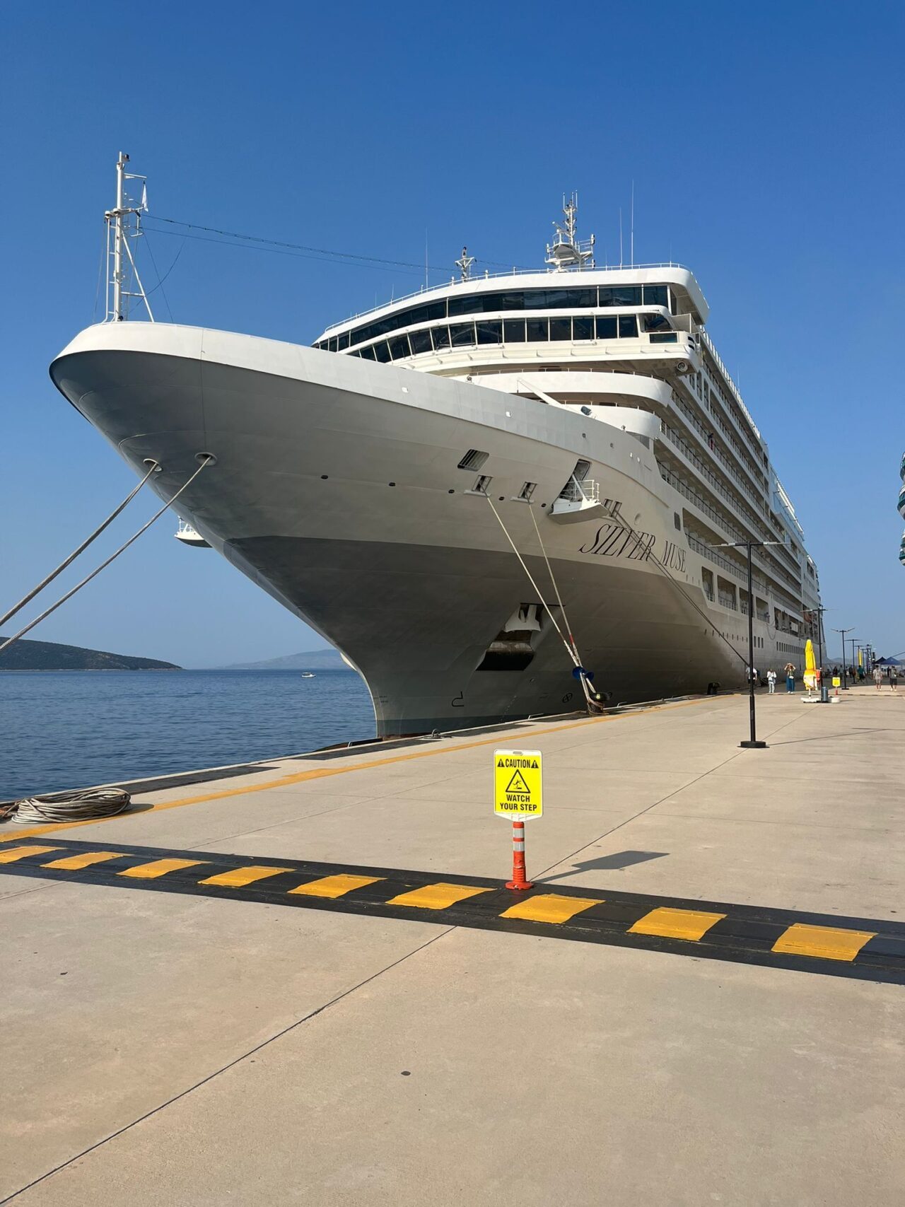 Muğla'nın Bodrum ilçesine "Brilliance of the Seas" ve "Silver Muse"