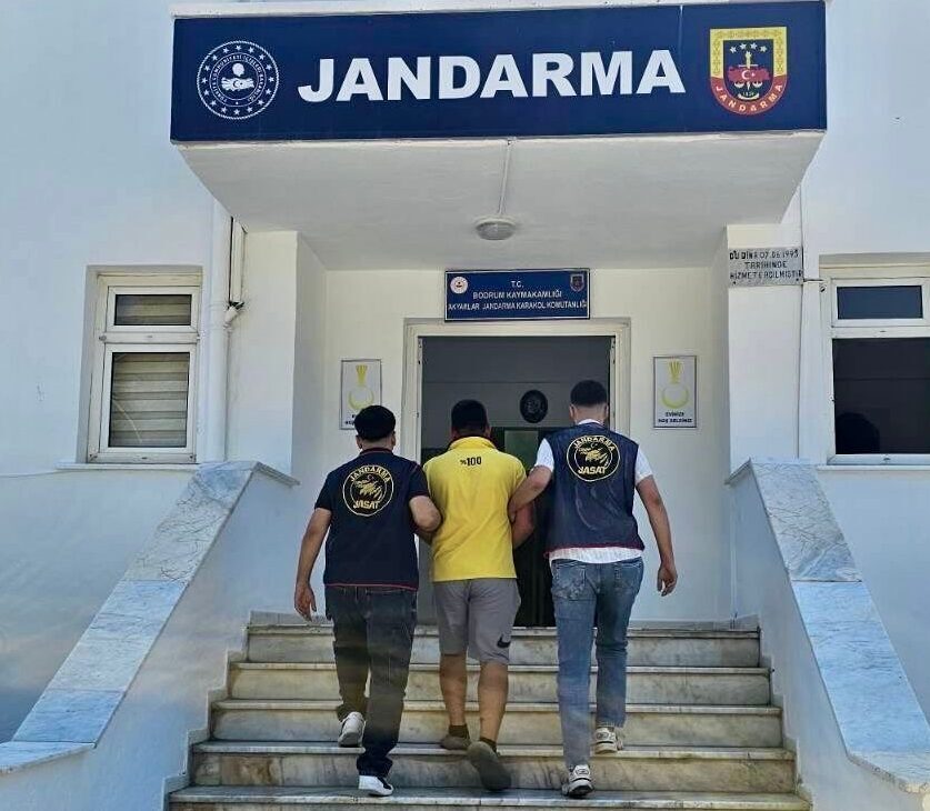  Muğla'nın Bodrum ilçesinde, hakkında 16 yıl 10 ay 15 gün