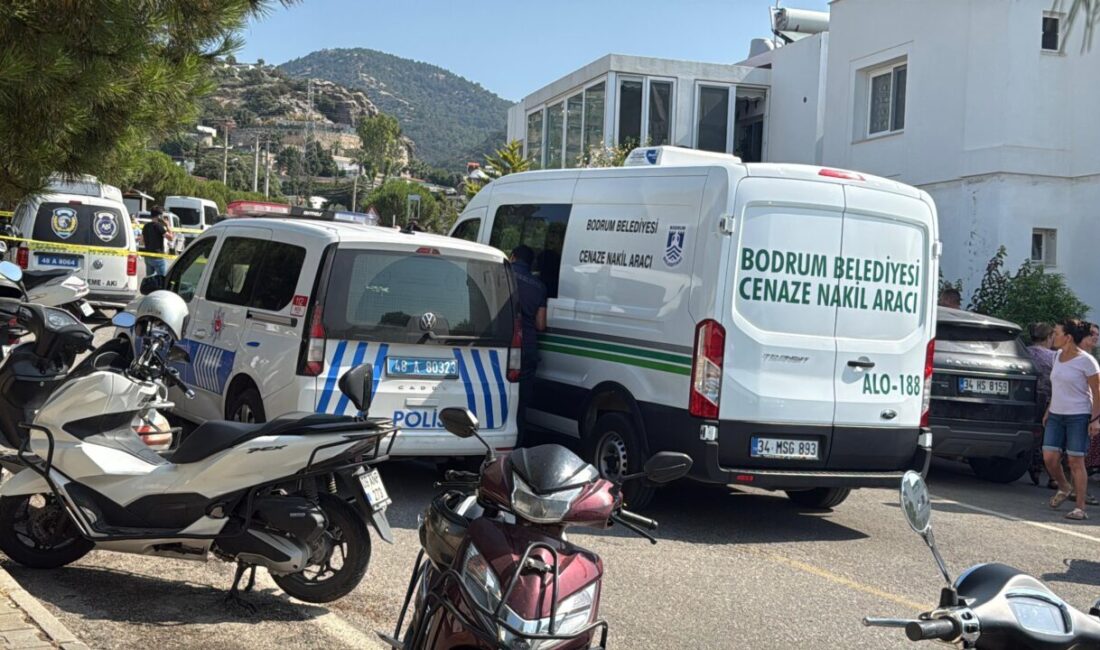Muğla’nın Bodrum ilçesinde, evinin çatısından düşen emekli polis memuru yaşamını