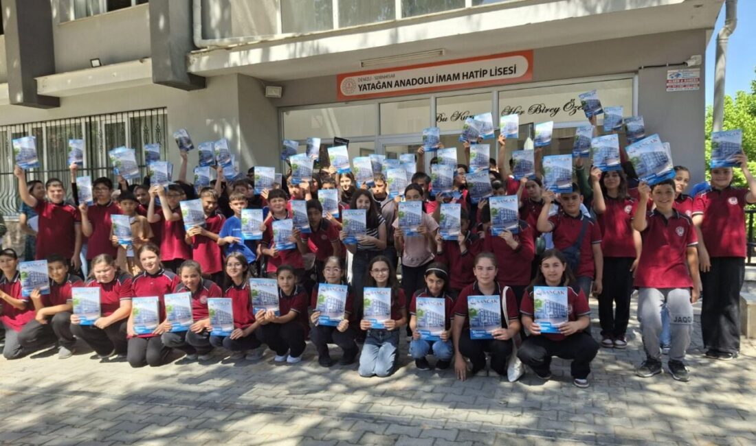  Denizli'nin Serinhisar ilçesinde öğrenci ve öğretmenlerin hazırladığı Sancak isimli dergi