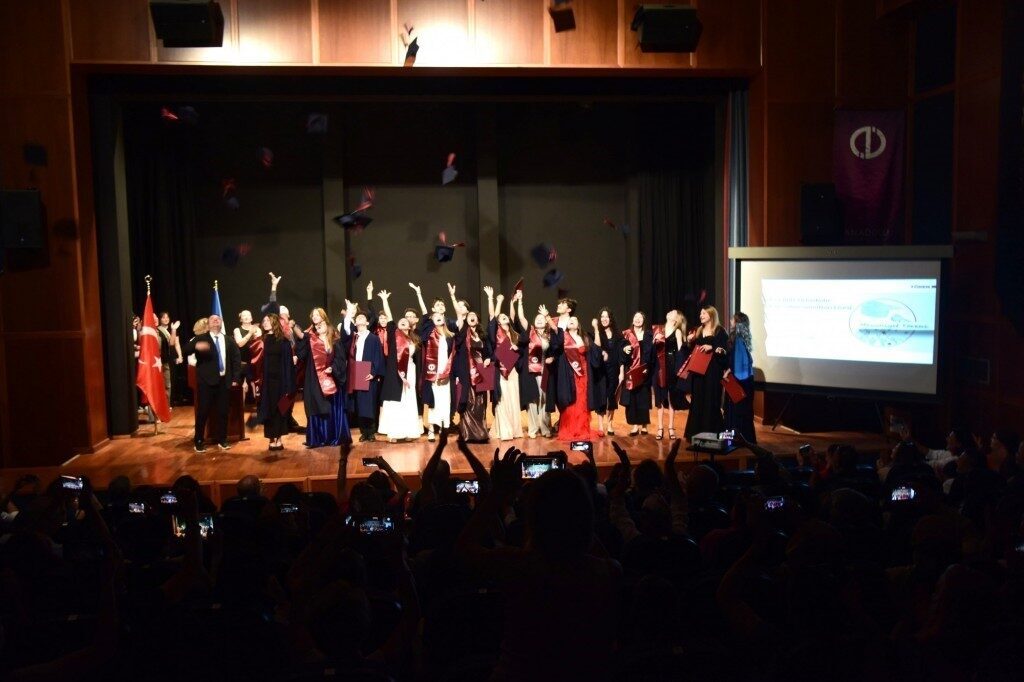 Anadolu Üniversitesi Devlet Konservatuarı Müzik ve Bale Ortaokulu ve Müzik