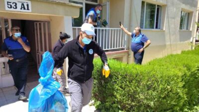 Eskişehir’de emekli bir doktora ait olduğu belirtilen ve çöp ev