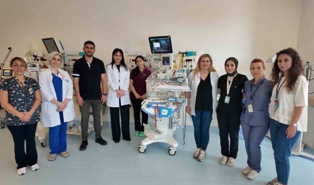 Eskişehir’de bir yenidoğan bebekte doğumsal diyafram hernisi ameliyatı başarıyla gerçekleştirildi.